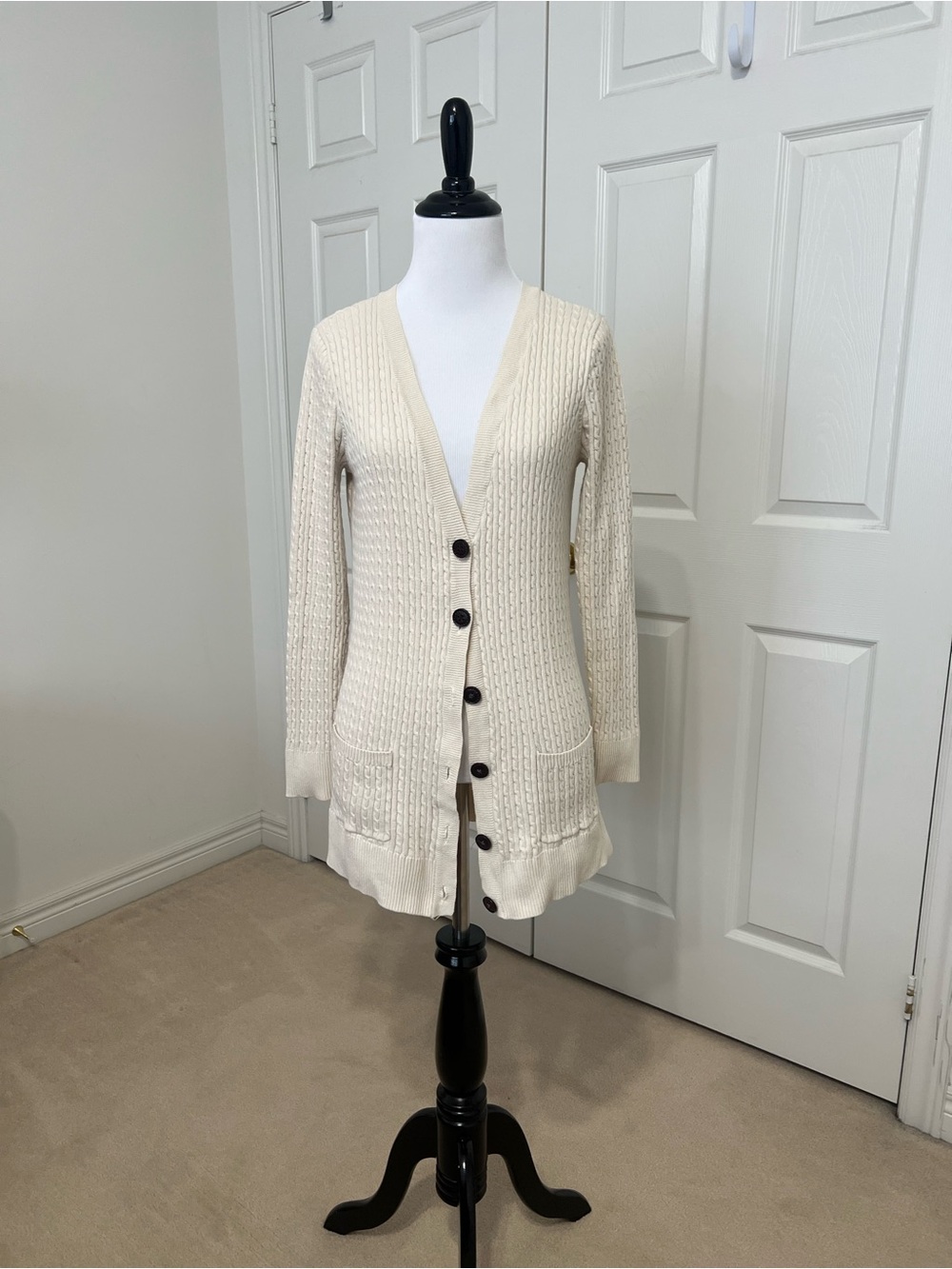 eight eight eight Cream Cable-Knit Button-Front Cardigan